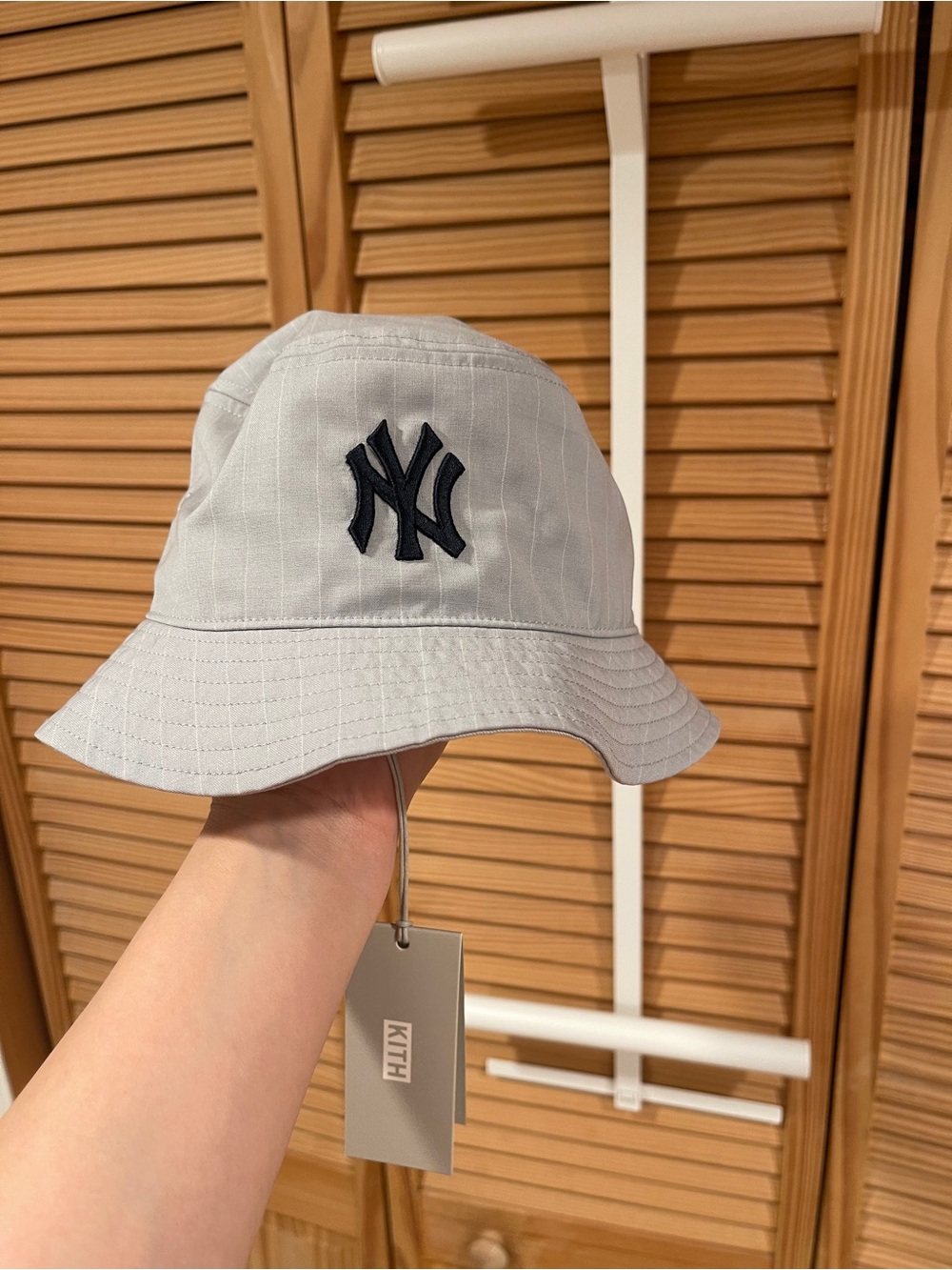 Kith Yankees ‘47 bucket hat sold out online